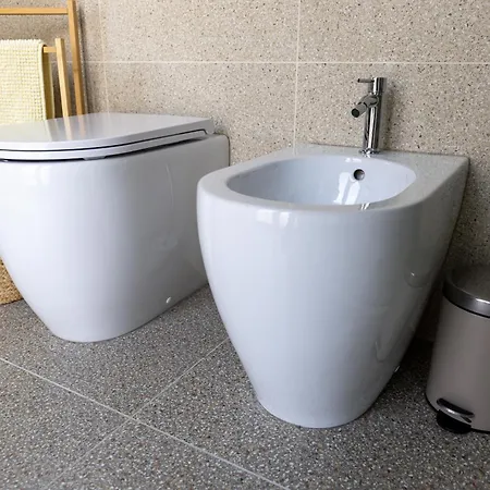 Lejlighed I Paralumi - Design, Luce E Relax A *